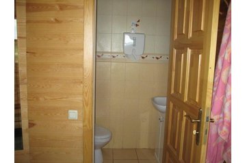Letonia Privát Dzērbene, Exterior